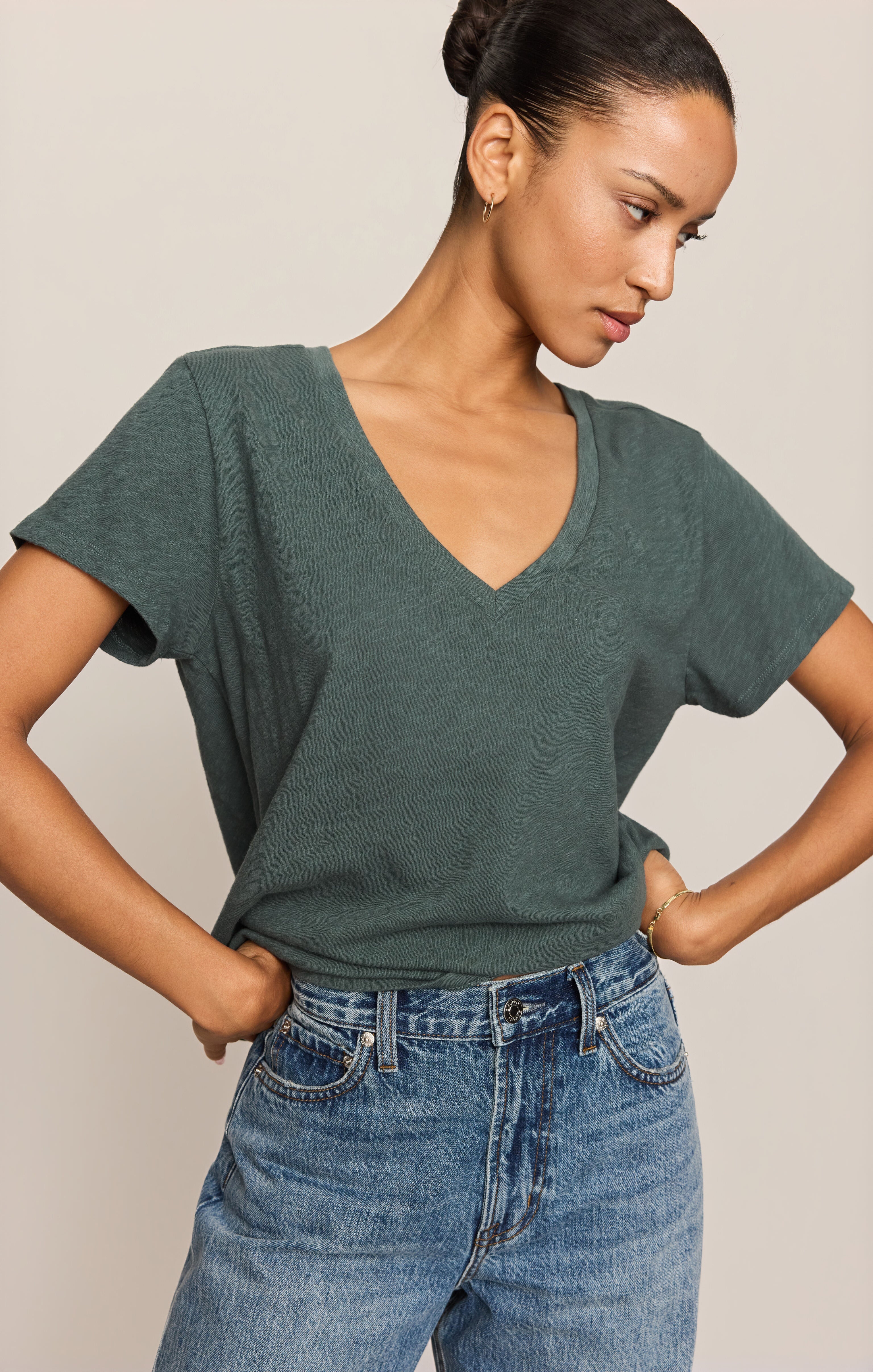 Nomad Slub V-Neck Tee